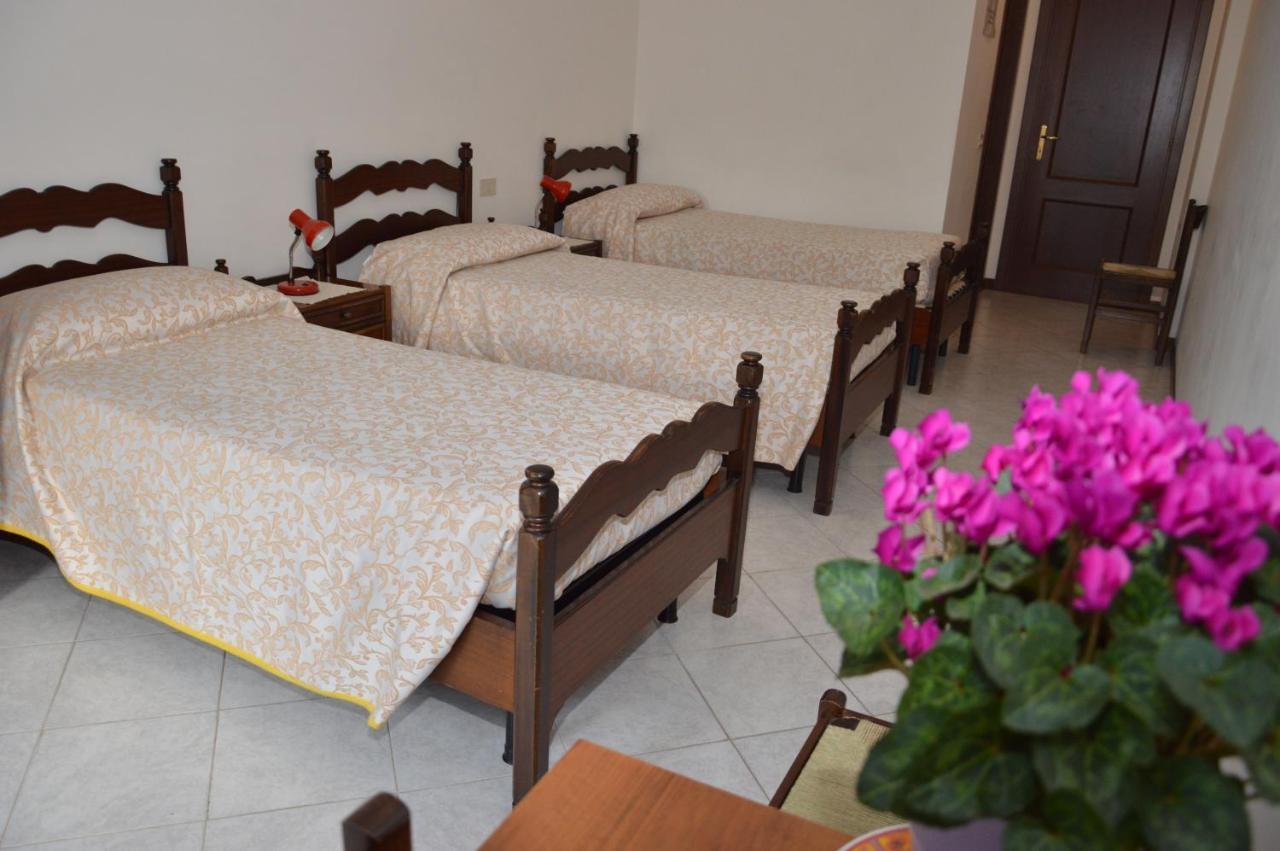Domus Achille Fosco Otel Ciampino Dış mekan fotoğraf